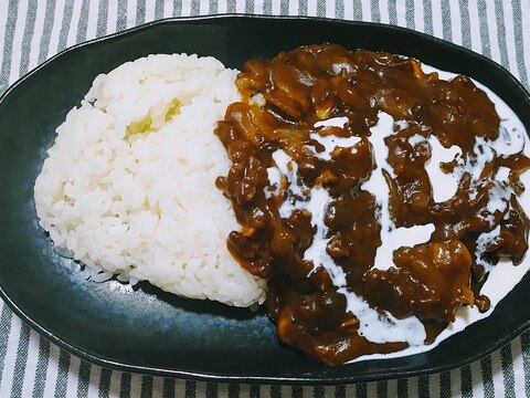 味噌でコクをアップ！ハヤシライス